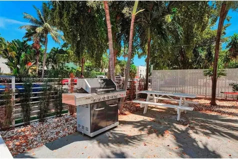 1000 7th Street Miami Beach FL 33139