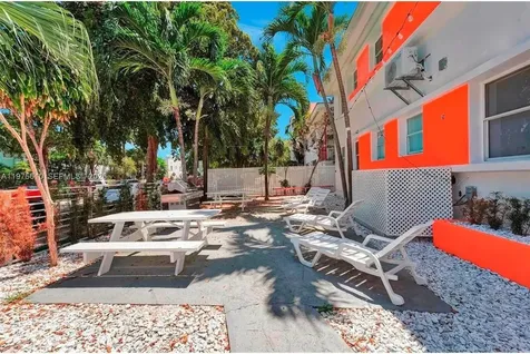 1000 7th Street Miami Beach FL 33139
