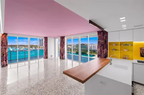 10 Venetian Way Miami Beach FL 33139
