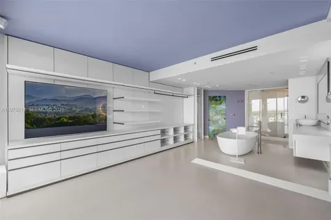 10 Venetian Way Miami Beach FL 33139