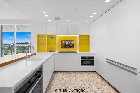 10 Venetian Way Miami Beach FL 33139