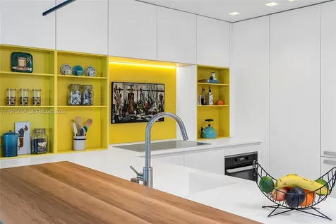 10 Venetian Way Miami Beach FL 33139