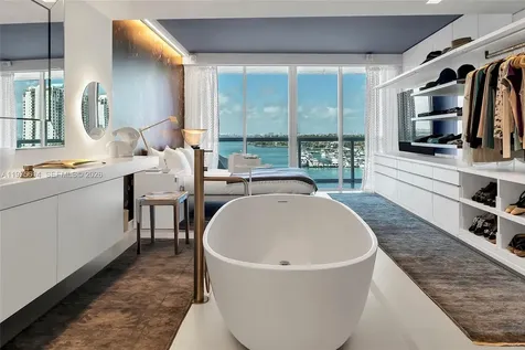 10 Venetian Way Miami Beach FL 33139