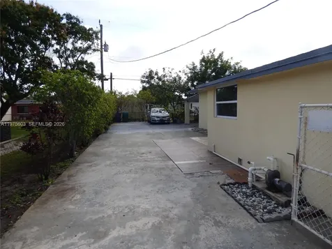 18813 NW 32nd Avenue Miami Gardens FL 33056