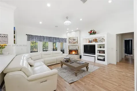 10003 NW 53rd Court Coral Springs FL 33076