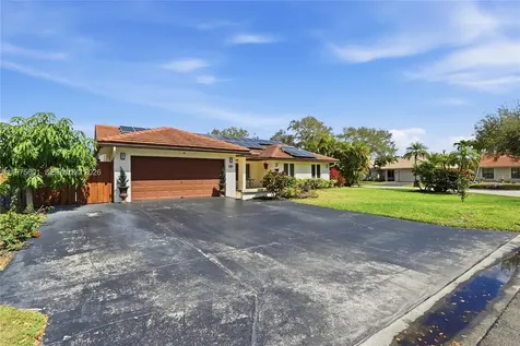 10003 NW 53rd Court Coral Springs FL 33076