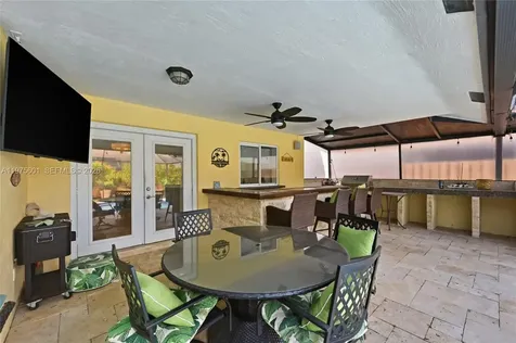 10003 NW 53rd Court Coral Springs FL 33076