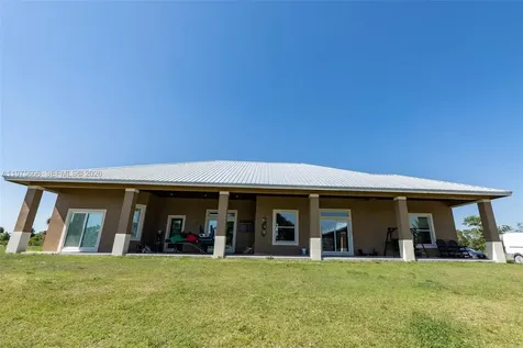 21810 NW 270th Street Okeechobee FL 34972