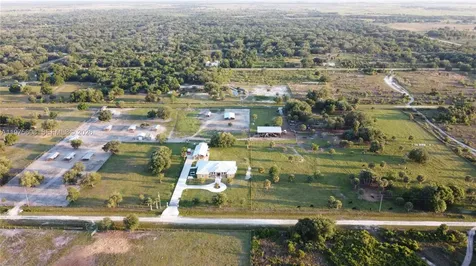 21810 NW 270th Street Okeechobee FL 34972