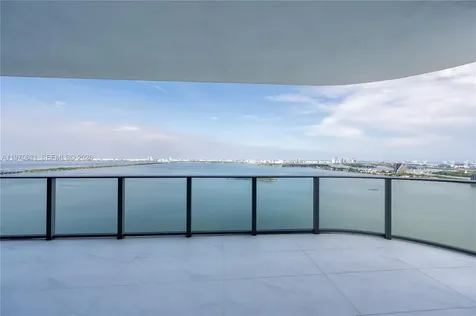 700 NE 24 Miami FL 33137