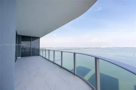 700 NE 24 Miami FL 33137