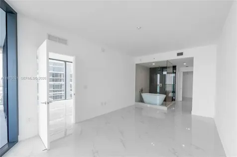 700 NE 24 Miami FL 33137