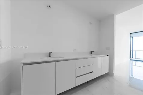 700 NE 24 Miami FL 33137
