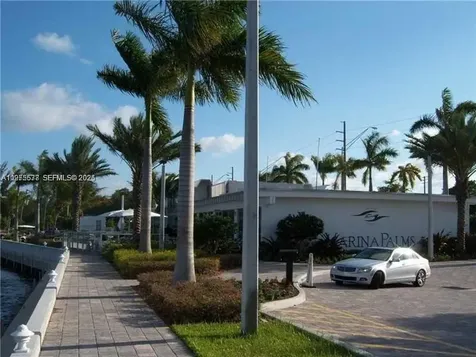 17301 Biscayne Blvd#48 North Miami Beach FL 33160