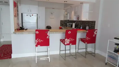5701 Collins Avenue Miami Beach FL 33140