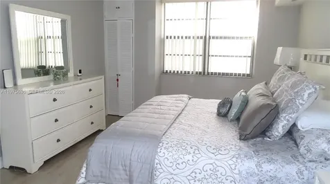 5701 Collins Avenue Miami Beach FL 33140