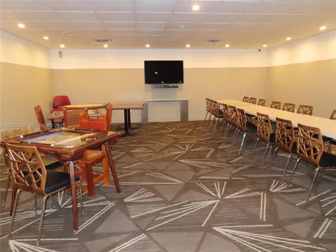 5701 Collins Avenue Miami Beach FL 33140