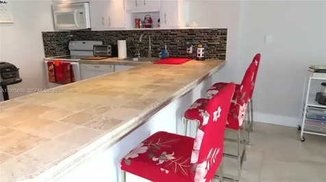 5701 Collins Avenue Miami Beach FL 33140