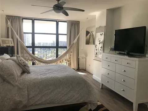 400 Leslie Drive Hallandale Beach FL 33009
