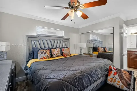834 NW 115th Street Miami FL 33168
