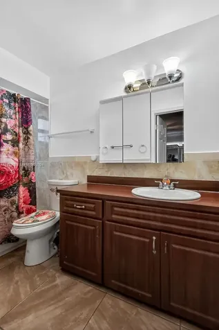 834 NW 115th Street Miami FL 33168