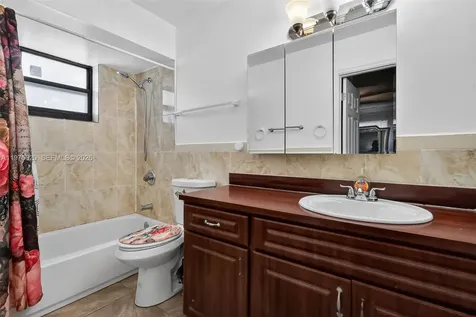 834 NW 115th Street Miami FL 33168