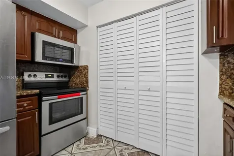 834 NW 115th Street Miami FL 33168