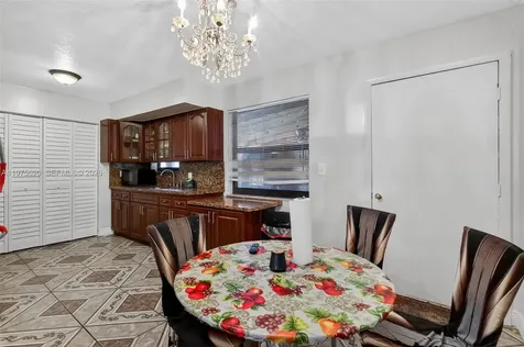 834 NW 115th Street Miami FL 33168