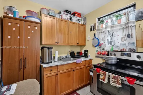 834 NW 115th Street Miami FL 33168