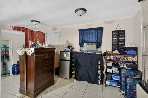834 NW 115th Street Miami FL 33168