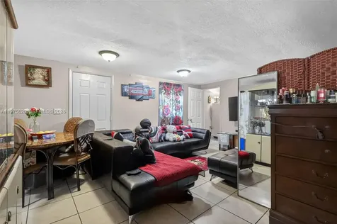 834 NW 115th Street Miami FL 33168