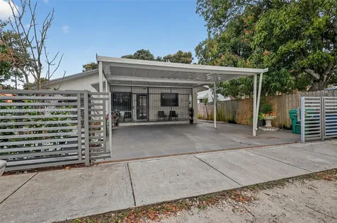 834 NW 115th Street Miami FL 33168