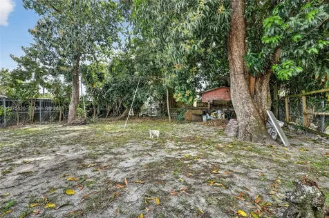 834 NW 115th Street Miami FL 33168