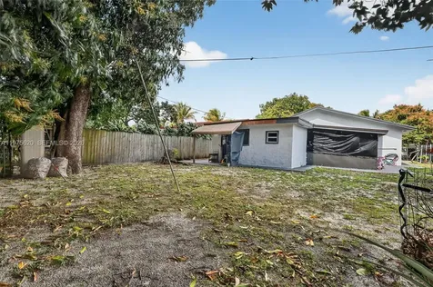 834 NW 115th Street Miami FL 33168
