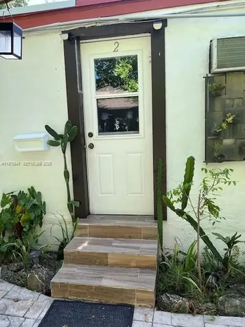 410 NW 31st Street Miami FL 33127
