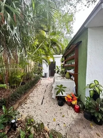 410 NW 31st Street Miami FL 33127