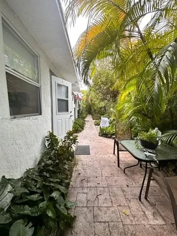 410 NW 31st Street Miami FL 33127