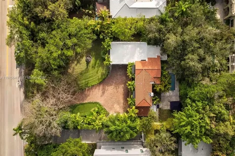 1645 S Bayshore Drive Coconut Grove FL 33133