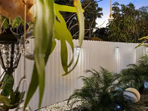 920 NE 159th Street North Miami Beach FL 33162