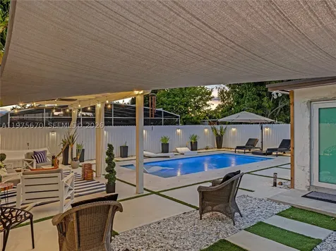 920 NE 159th Street North Miami Beach FL 33162