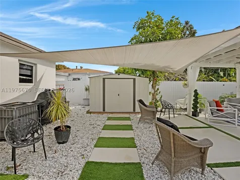 920 NE 159th Street North Miami Beach FL 33162