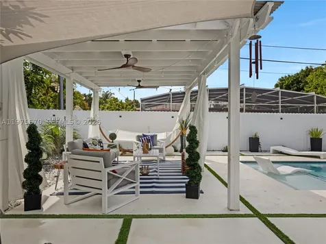 920 NE 159th Street North Miami Beach FL 33162