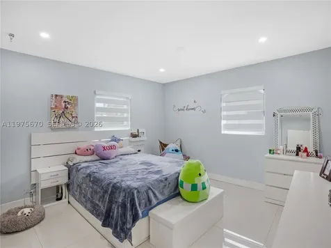 920 NE 159th Street North Miami Beach FL 33162