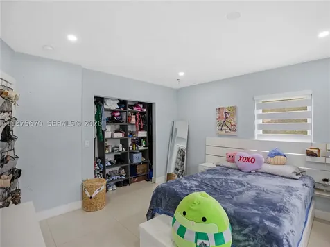 920 NE 159th Street North Miami Beach FL 33162