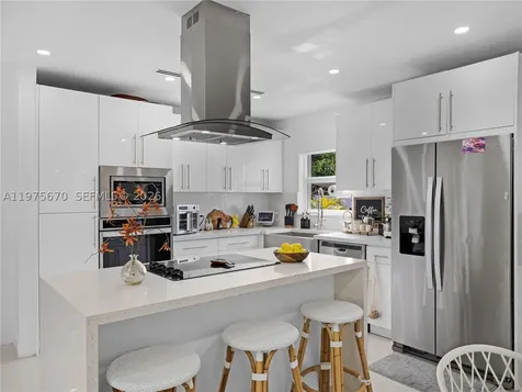 920 NE 159th Street North Miami Beach FL 33162