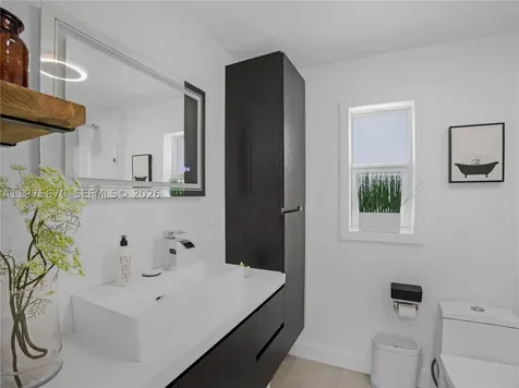 920 NE 159th Street North Miami Beach FL 33162
