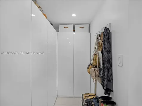 920 NE 159th Street North Miami Beach FL 33162