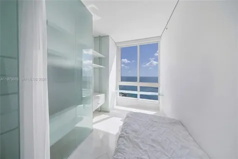 100 S Pointe Drive Miami Beach FL 33139