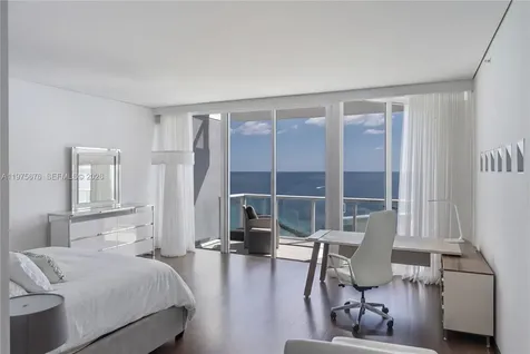100 S Pointe Drive Miami Beach FL 33139
