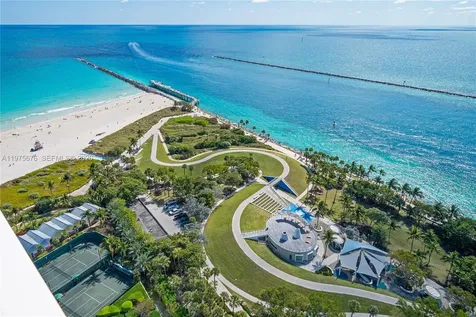 100 S Pointe Drive Miami Beach FL 33139